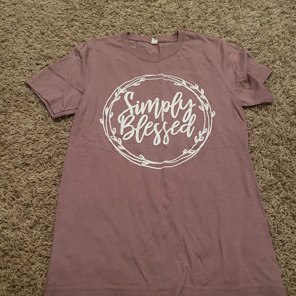 light magenta t shirt
